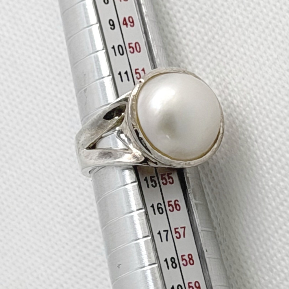 AJP  Mabe Pearl Silver Ring size 6.75